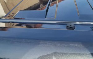 at des lieux rayure cotdroit bord de toit